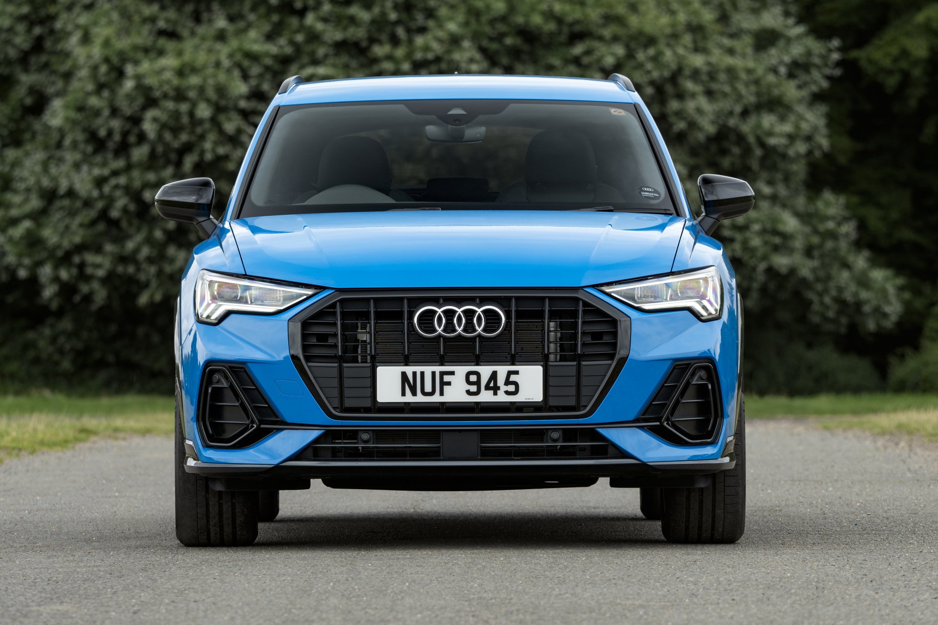 Blue Audi Q3 45 TFSI e S line