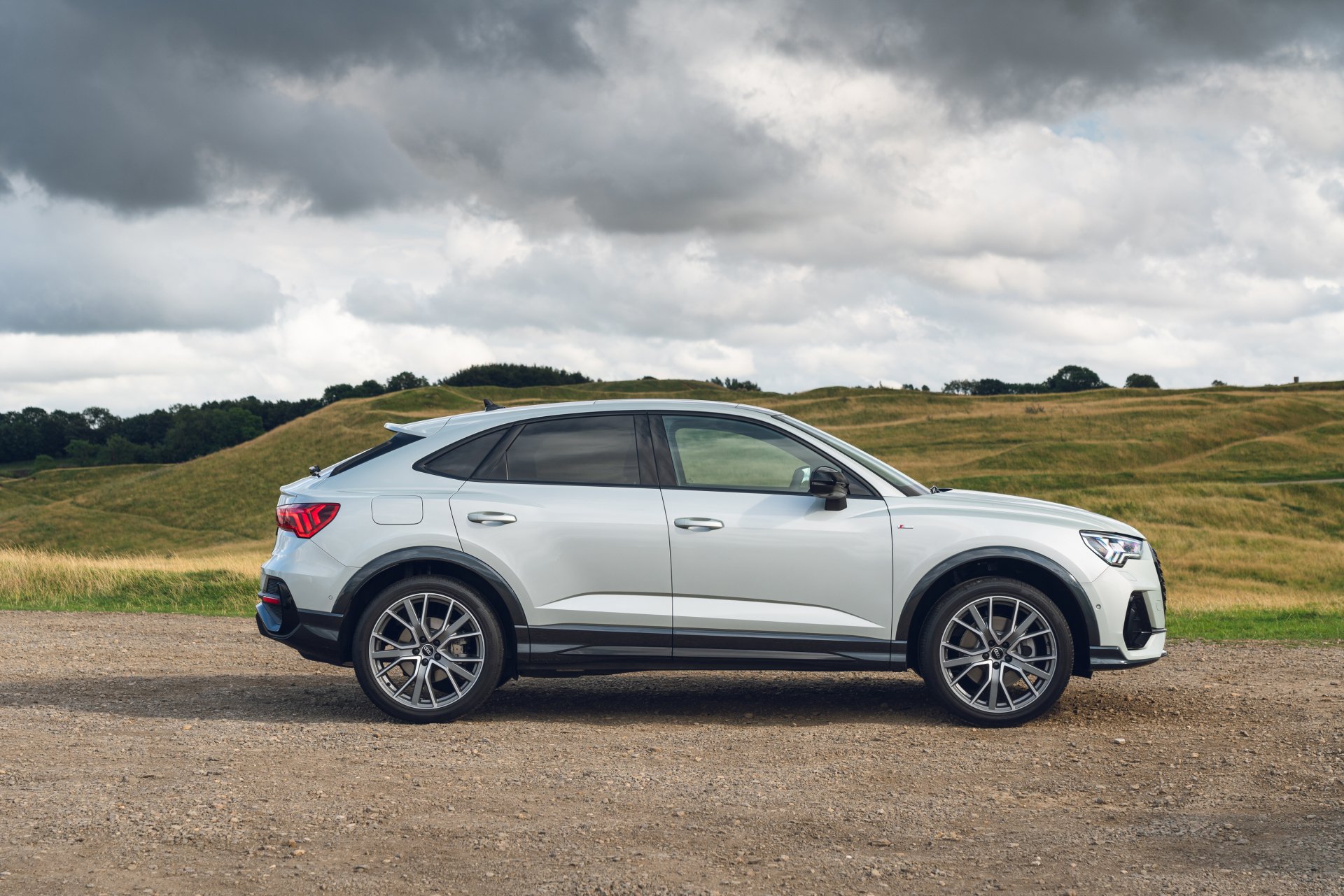 Download SUV Vehicle Audi Q3 45 TFSI Sportback S Line 4k Ultra HD Wallpaper