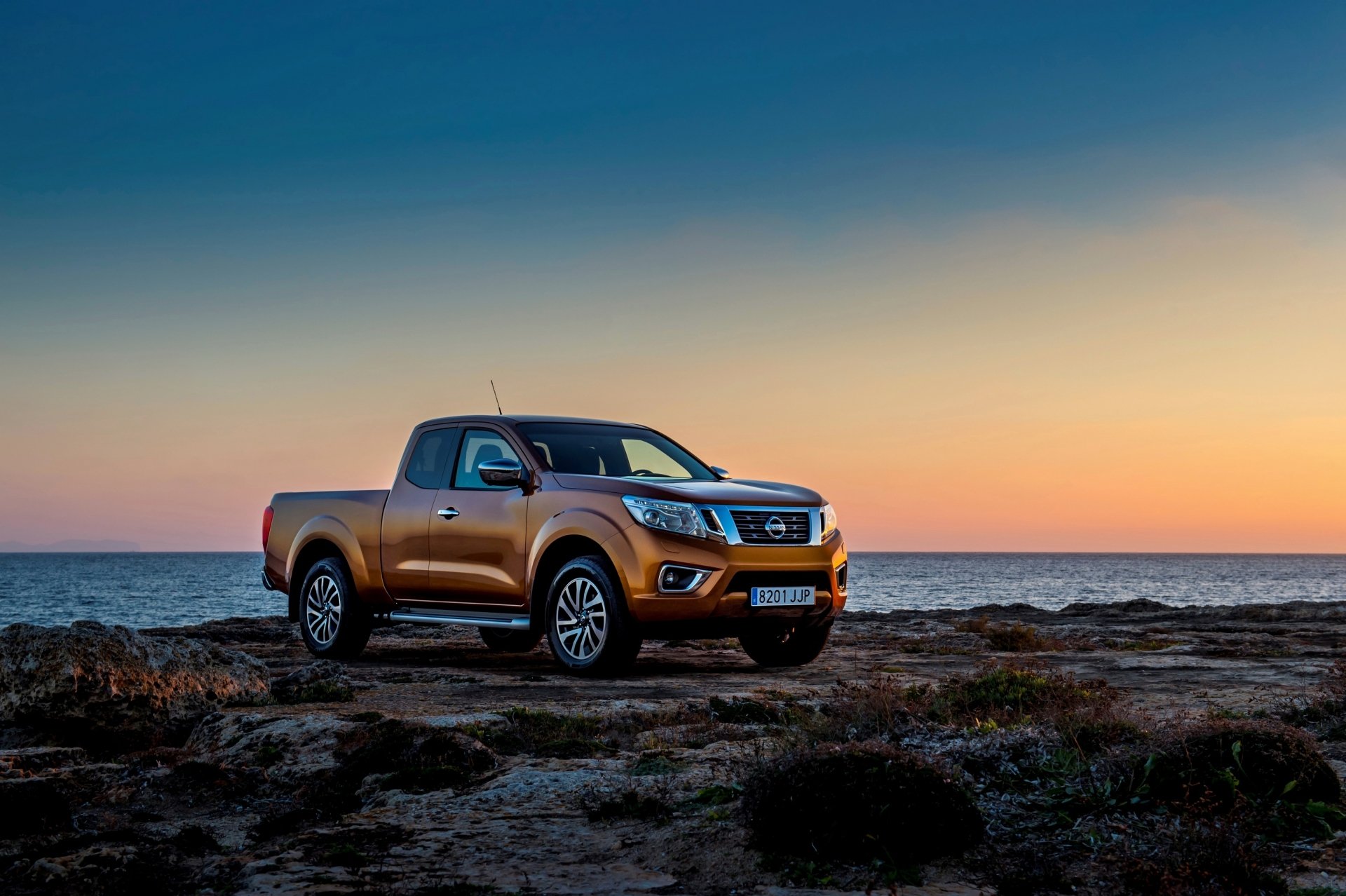 Download Vehicle Nissan Navara HD Wallpaper