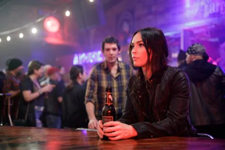 Megan Fox movie Midnight in the Switchgrass HD Desktop Wallpaper | Background Image