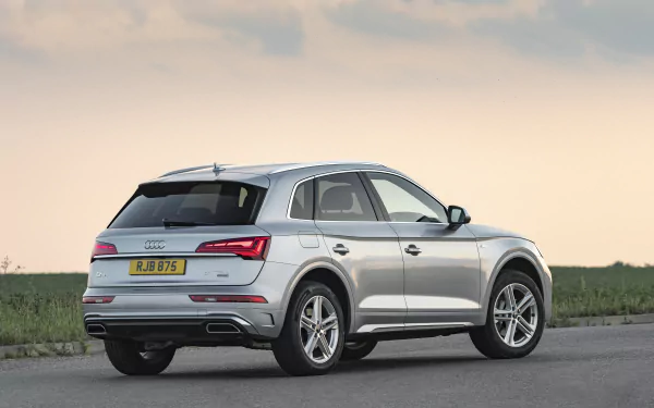  2021 Audi Q4 40 e-tron S line