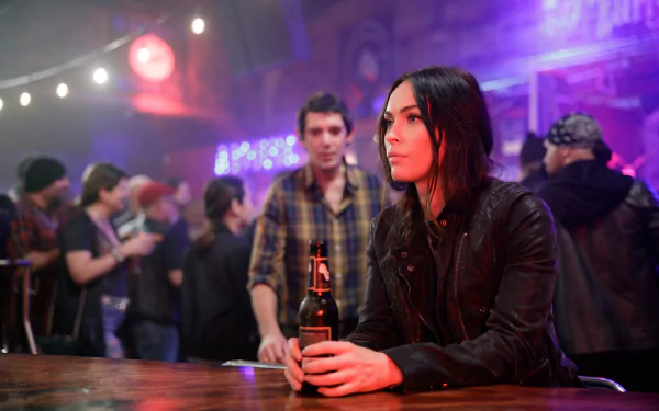 Megan Fox movie Midnight in the Switchgrass HD Desktop Wallpaper | Background Image