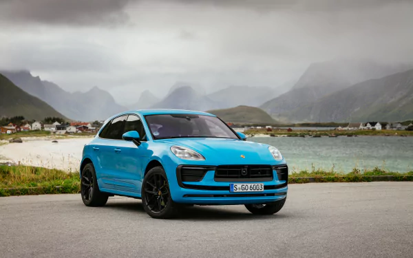  Blue Porsche Macan (95B)