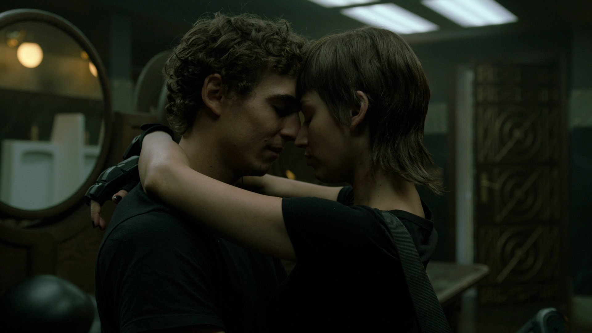 Download Río (La Casa De Papel) Tokyo (La Casa De Papel) Miguel Herrán Úrsula Corberó TV Show Money Heist HD Wallpaper