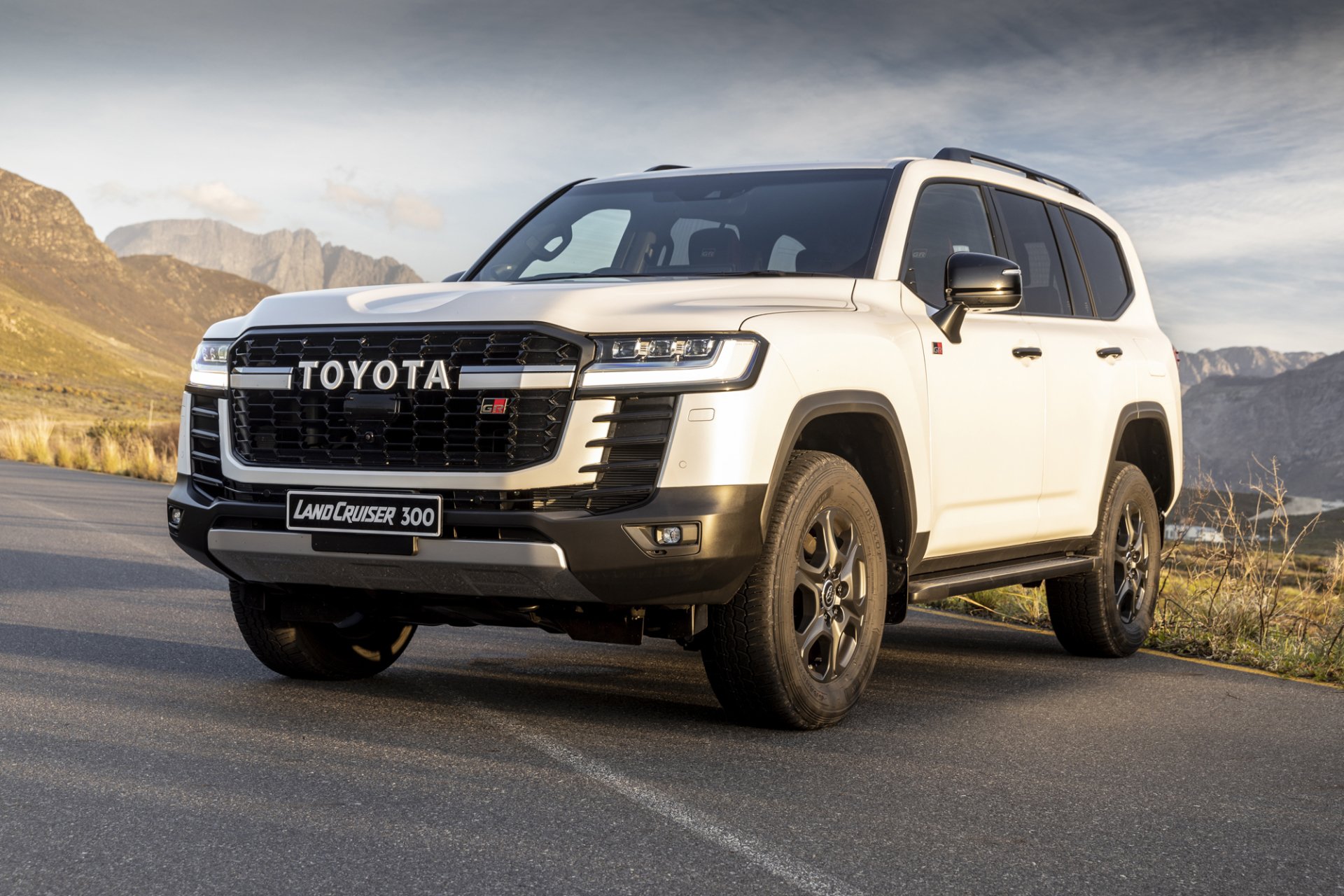 Download White Car SUV Vehicle Toyota Land Cruiser GR-S HD Wallpaper