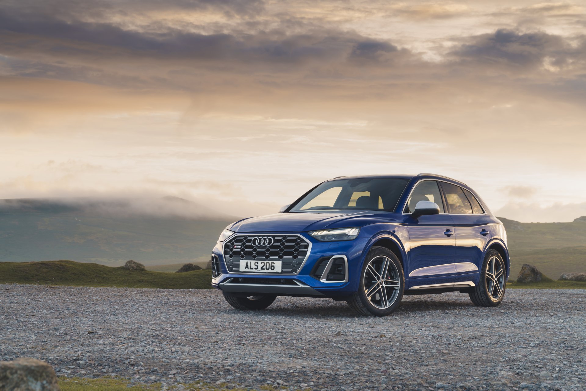 Download SUV Vehicle Audi SQ5 TDI 4k Ultra HD Wallpaper