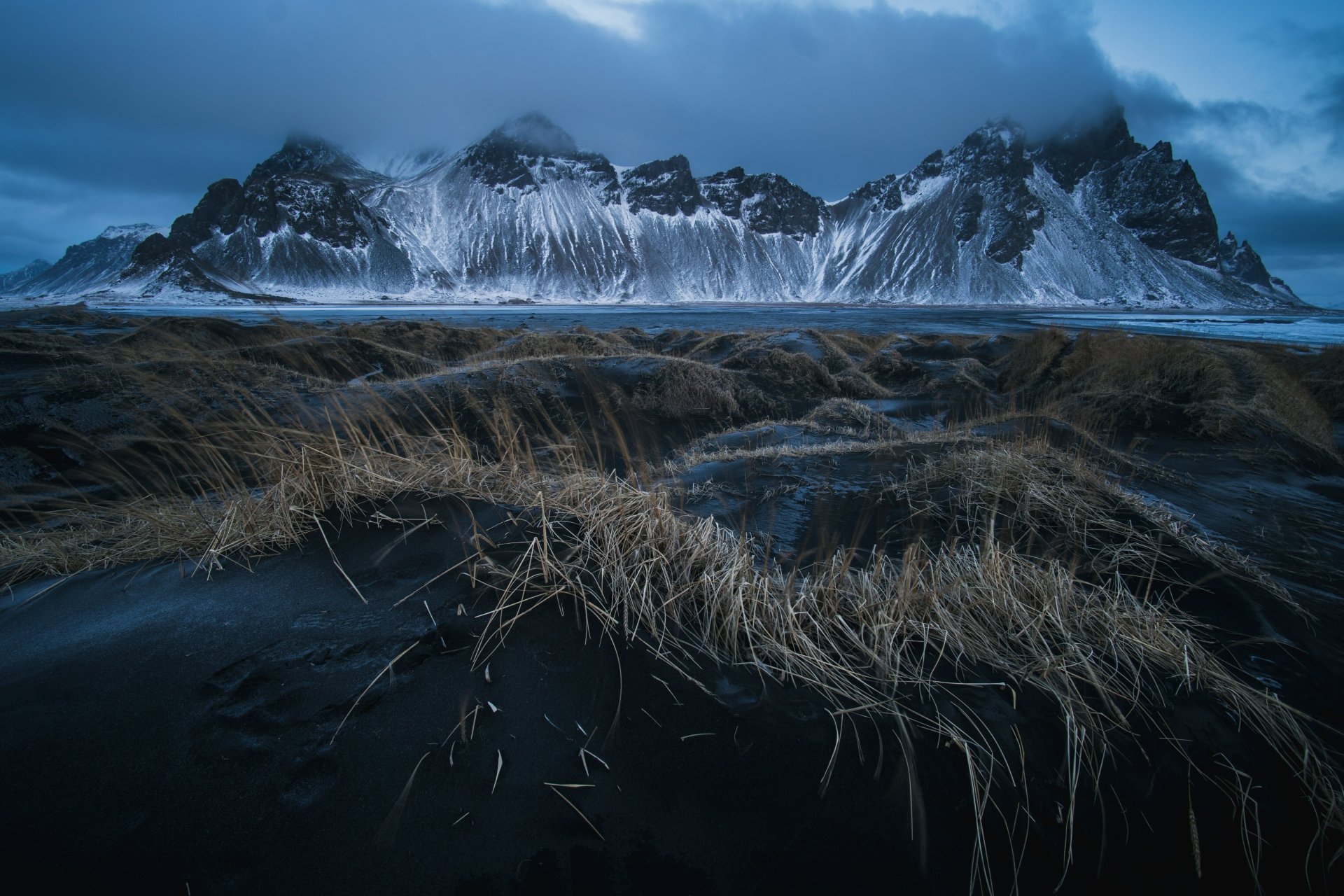Download Nature Vestrahorn 4k Ultra HD Wallpaper by Cyrill Hänni