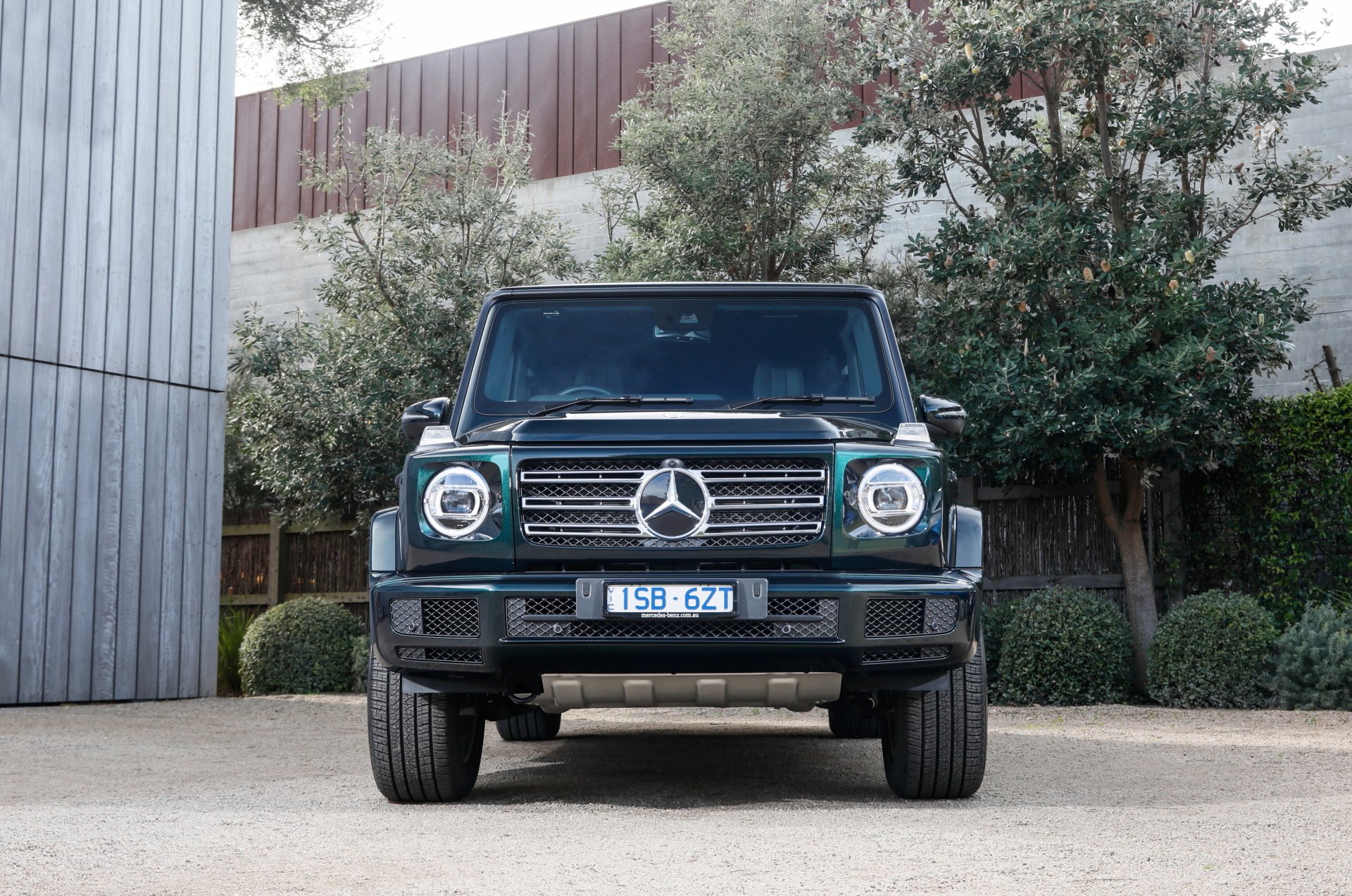 Download Mercedes-Benz G 400 Vehicle Mercedes-Benz G-Class 4k Ultra HD Wallpaper