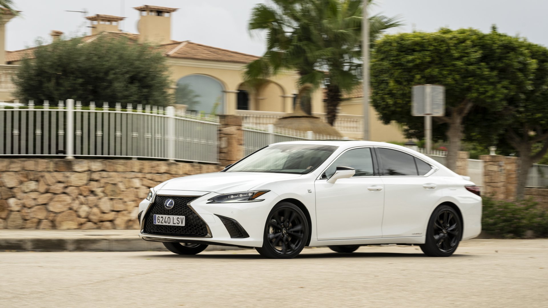 Download Lexus ES 300h F SPORT Vehicle Lexus ES 300H 4k Ultra HD Wallpaper