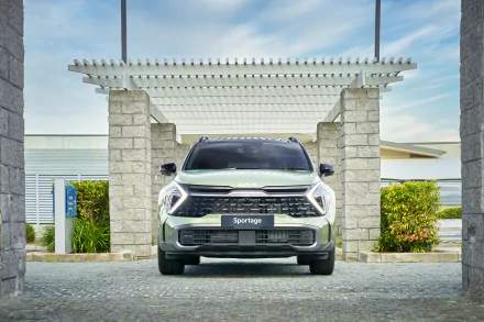 SUV vehicle Kia Sportage HD Desktop Wallpaper | Background Image