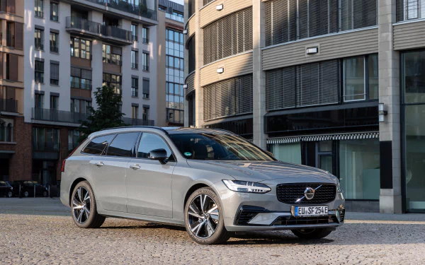  Volvo V90 T6 AWD Recharge R-Design