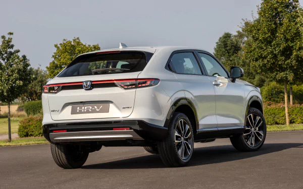 SUV Honda HR-V e:HEV vehicle Honda HR-V HD Desktop Wallpaper | Background Image