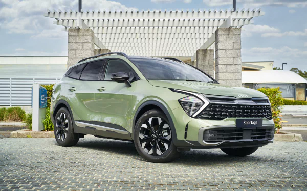 SUV vehicle Kia Sportage HD Desktop Wallpaper | Background Image