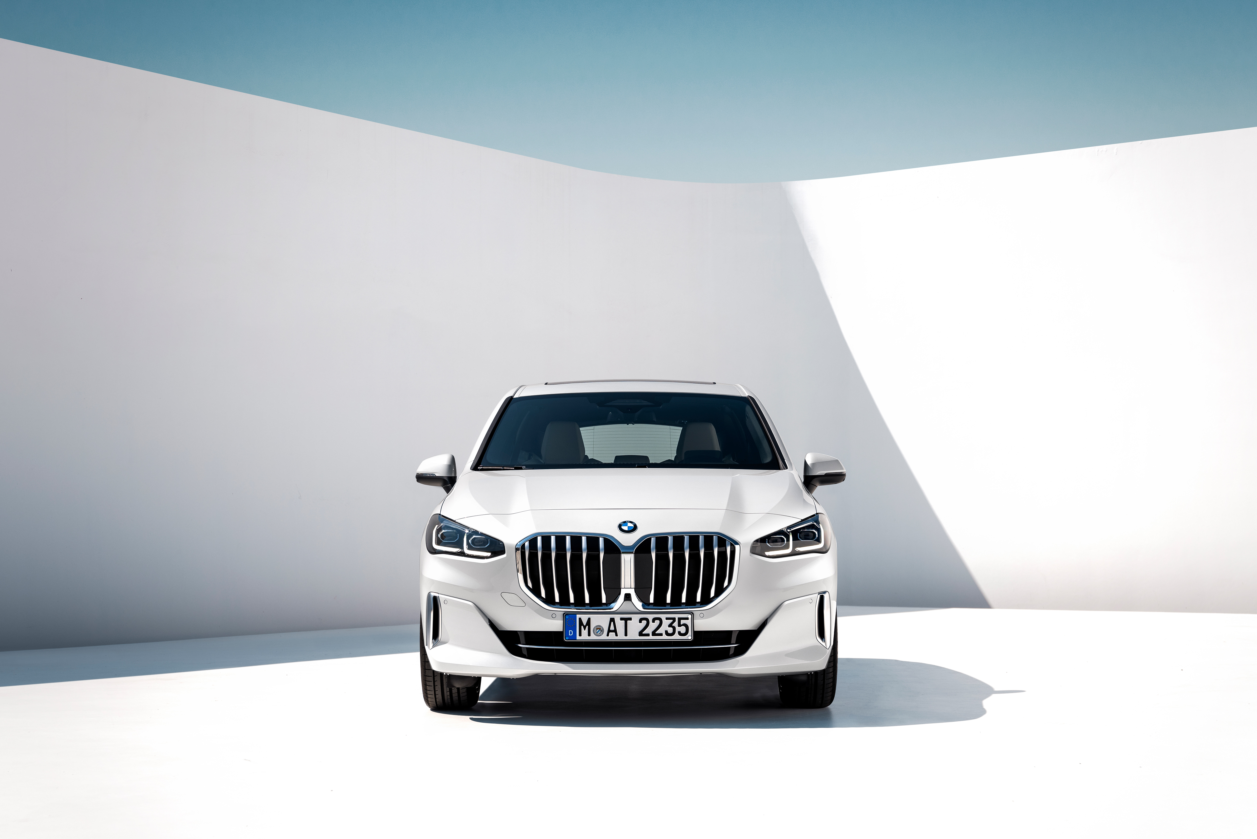 Vehicles BMW 223i Active Tourer Luxury Line HD Wallpaper | Background Image