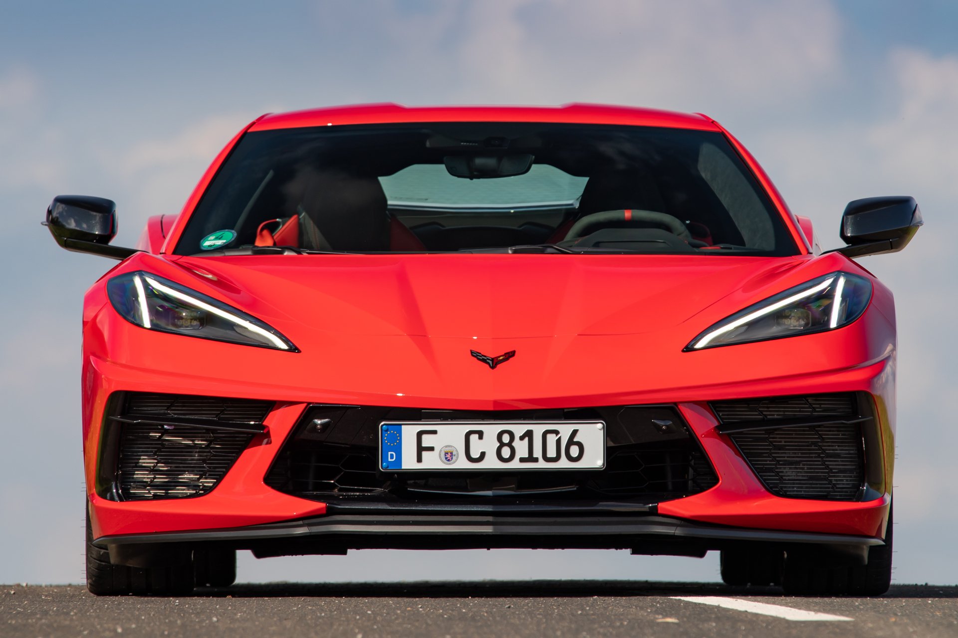 Download Vehicle Chevrolet Corvette Stingray 4k Ultra HD Wallpaper