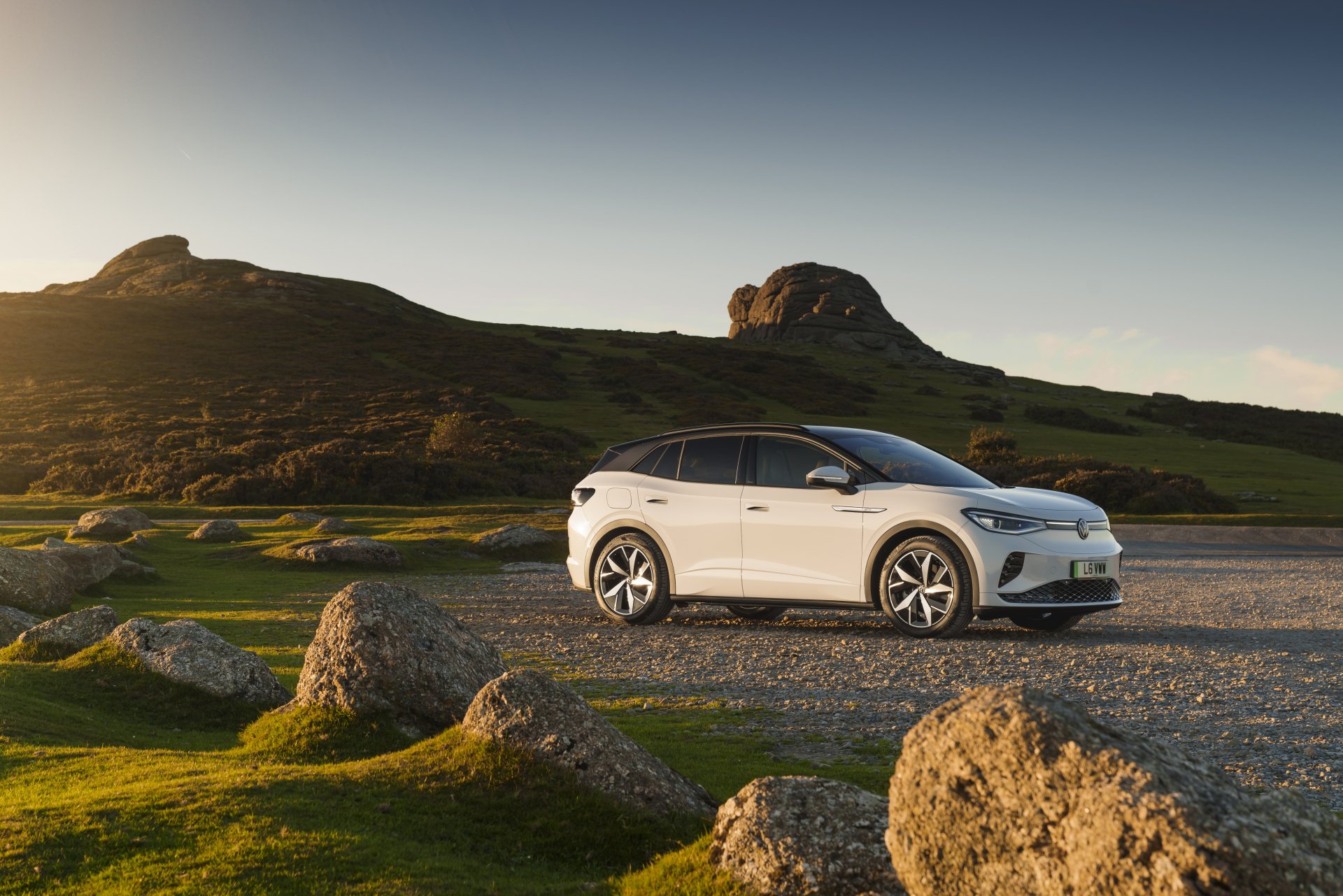 Download Electric Car Volkswagen ID.4 GTX Vehicle Volkswagen ID.4 8k Ultra HD Wallpaper