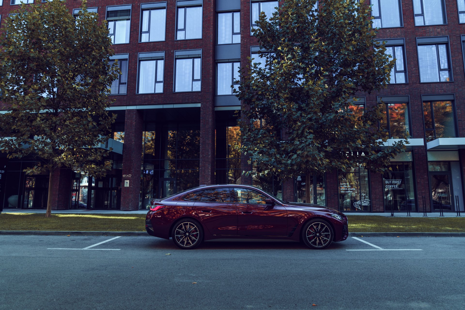 Download BMW 420d XDriver Gran Coupé M Sport Vehicle BMW 4 Series 4k Ultra HD Wallpaper