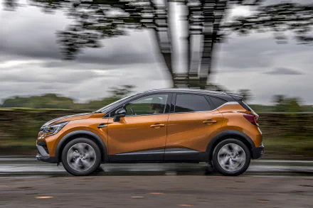 SUV Renault Captur E-TECH Hybrid R.S. Line vehicle Renault Captur HD Desktop Wallpaper | Background Image