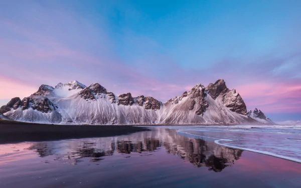  Vestrahorn at sunset by Gérard Cachon