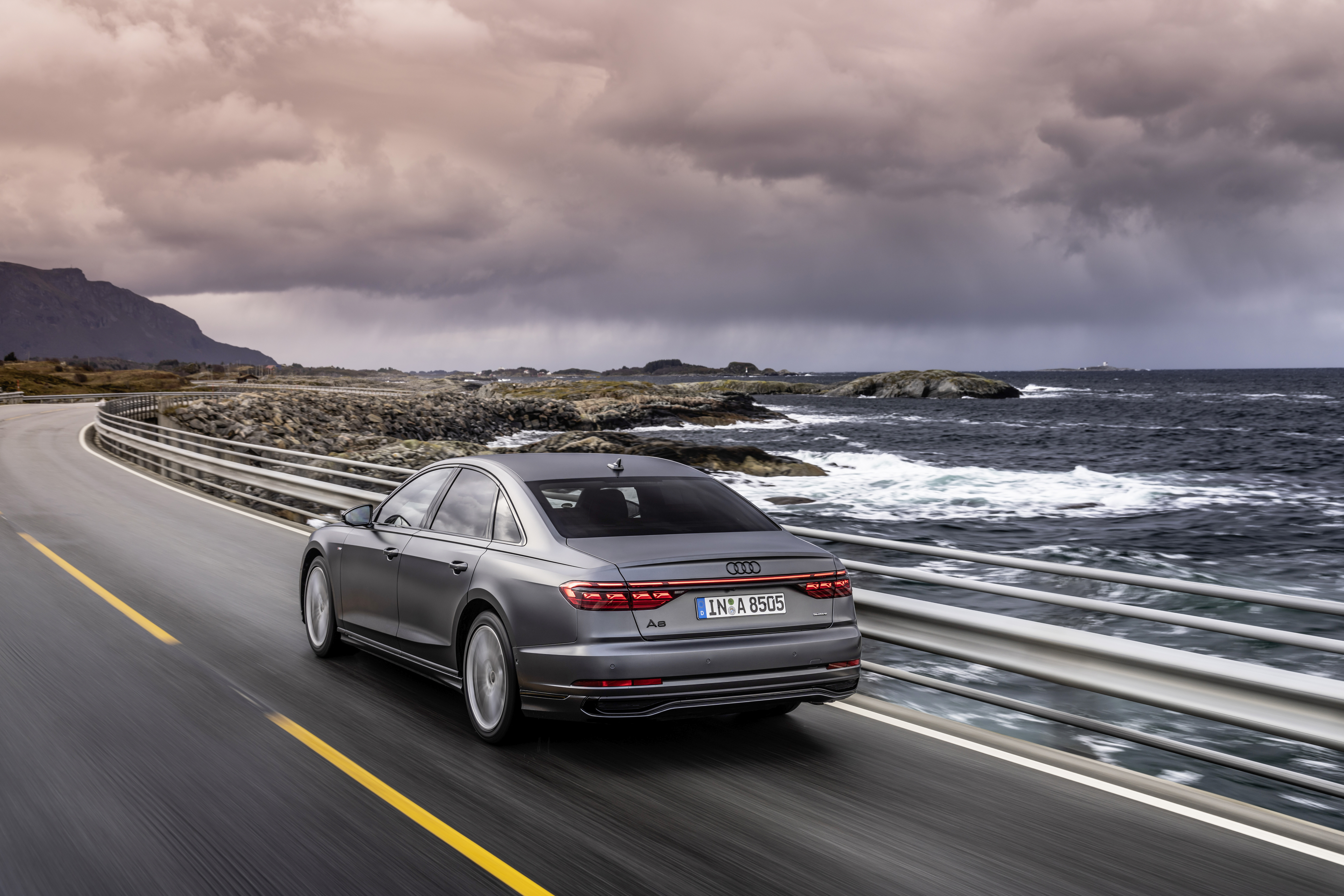 Vehicles Audi A8 HD Wallpaper | Background Image