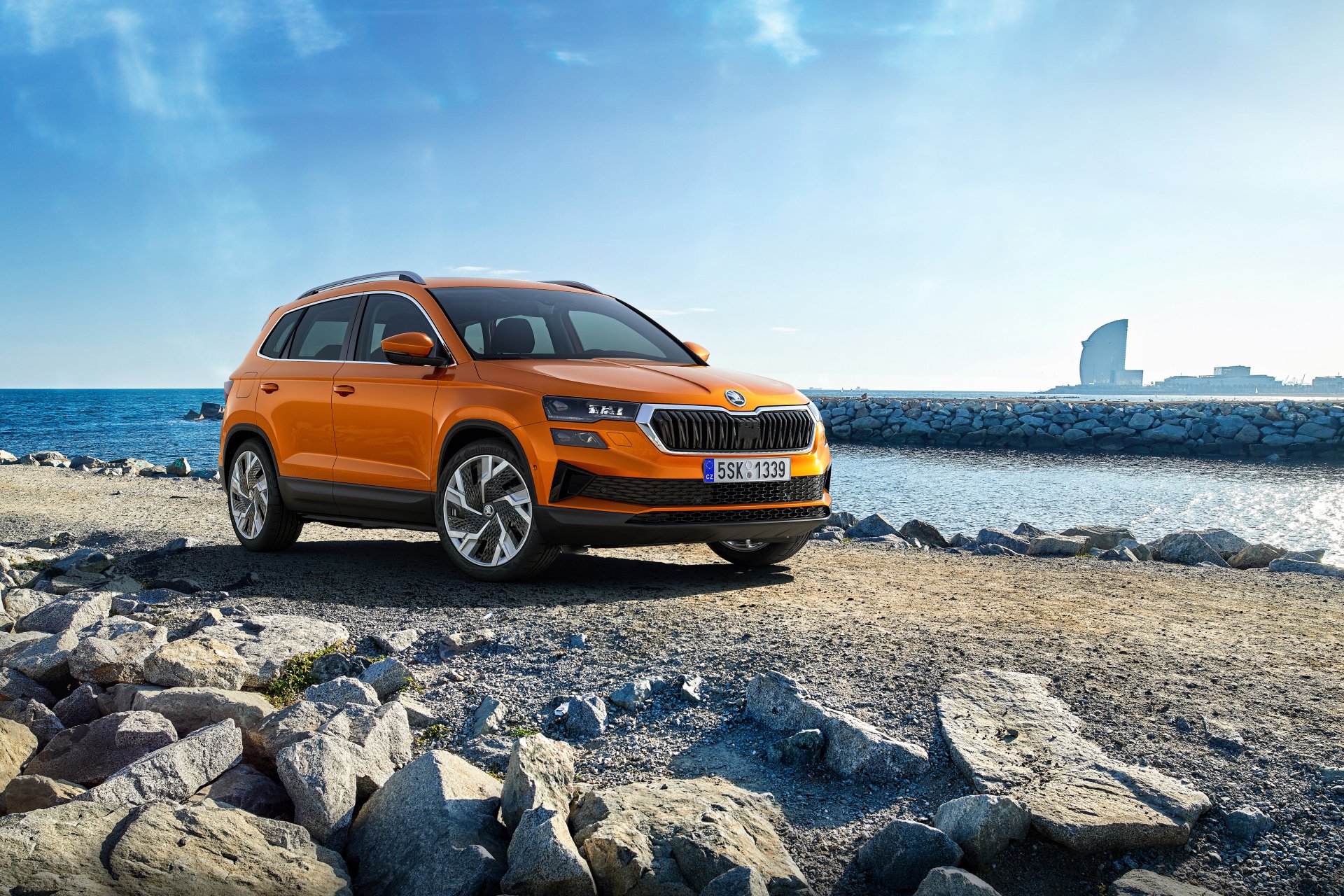 Download SUV Vehicle Skoda Karoq 4×4 4k Ultra HD Wallpaper