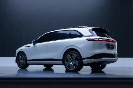 SUV electric car vehicle Xpeng G9 HD Desktop Wallpaper | Background Image