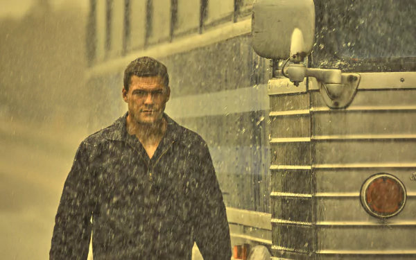 Alan Ritchson TV Show Reacher HD Desktop Wallpaper | Background Image