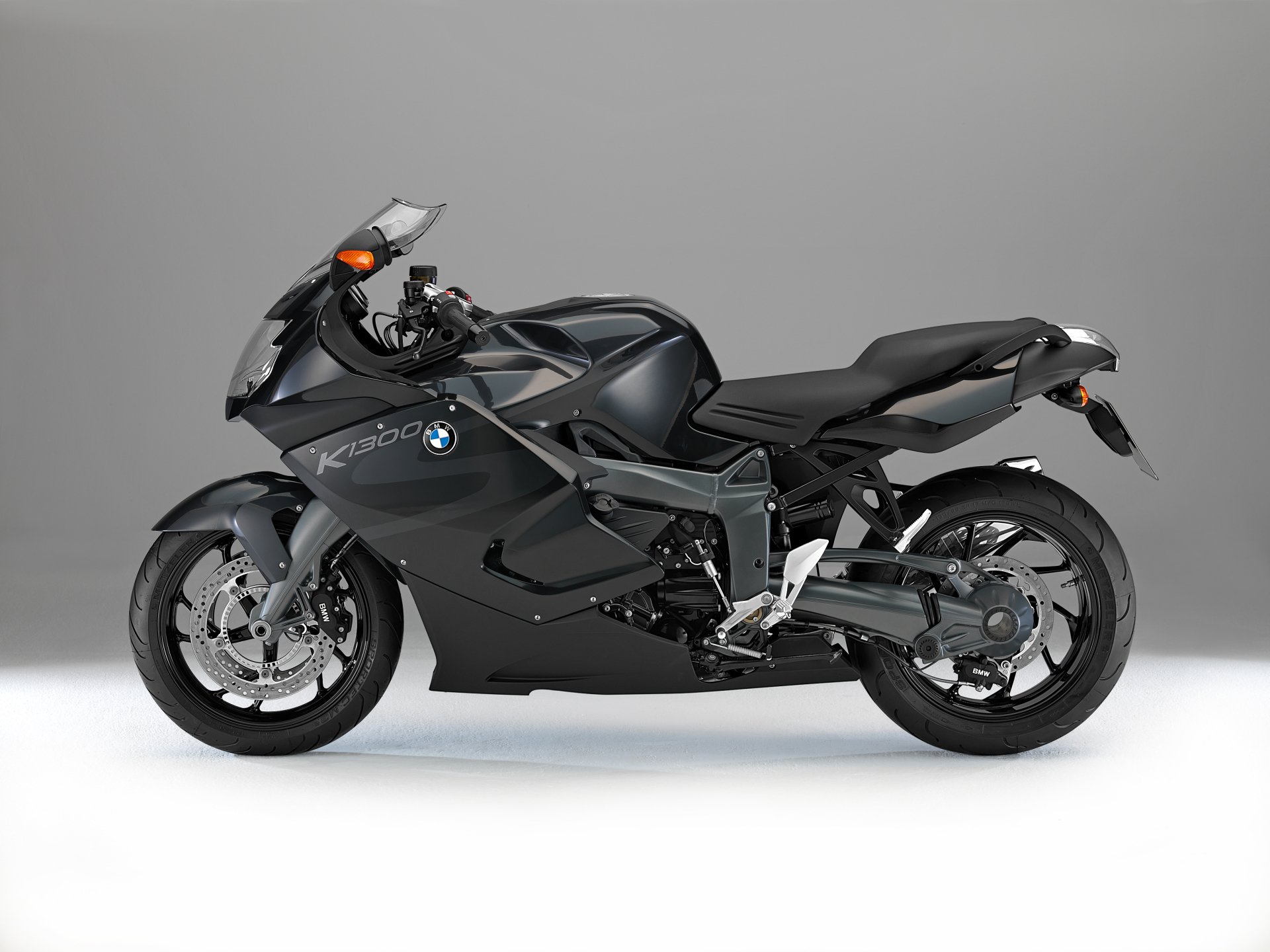 Download Motorcycle BMW K 1300 S Vehicle BMW K 1300 HD Wallpaper