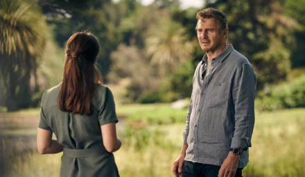 Liam Neeson movie blacklight HD Desktop Wallpaper | Background Image