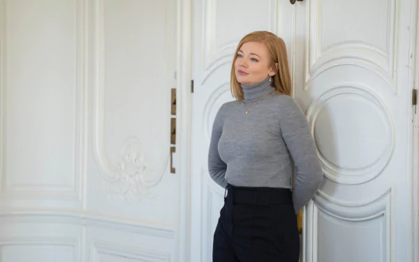 Sarah Snook TV Show Succession HD Desktop Wallpaper | Background Image