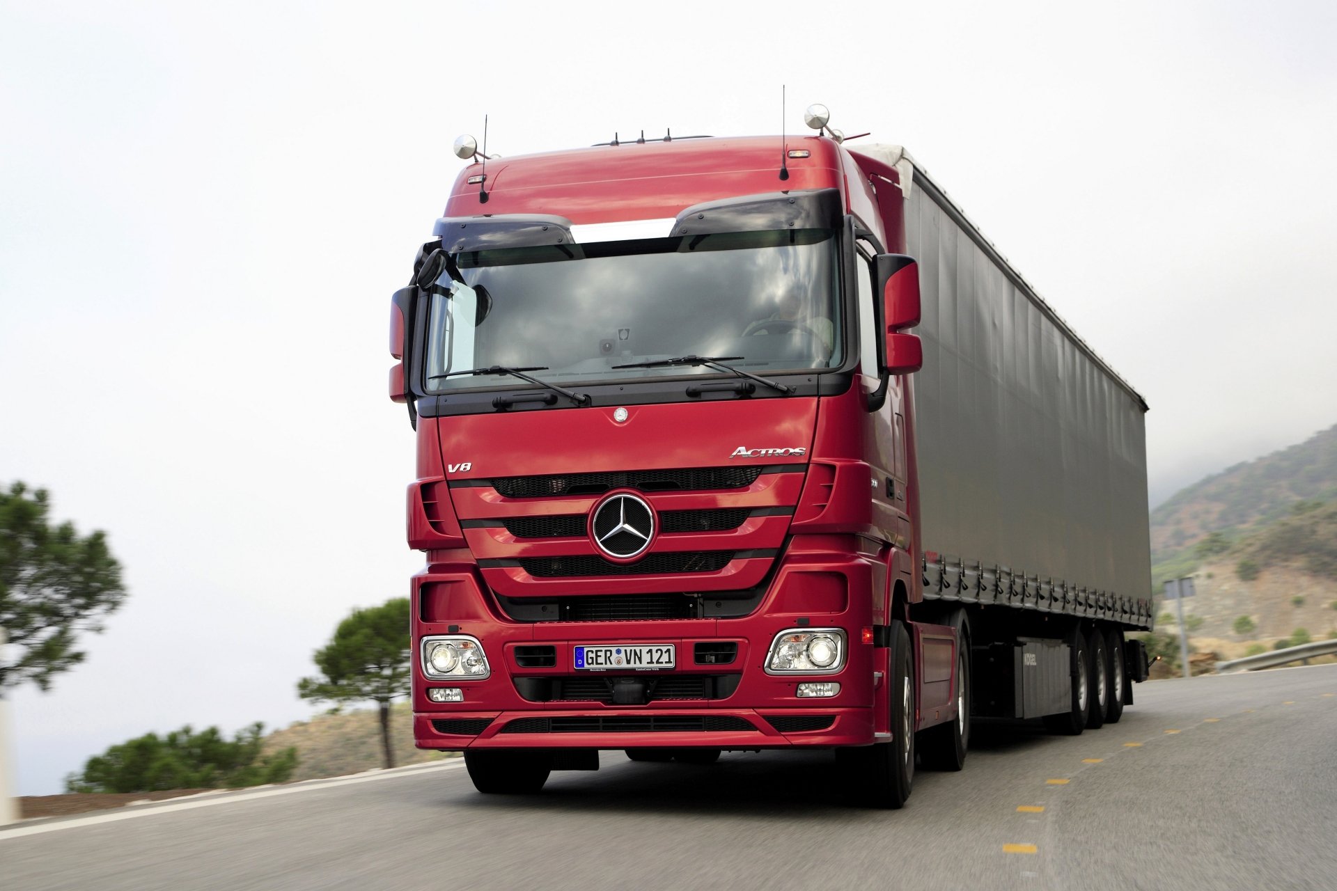 Download Vehicle Mercedes-Benz Actros 4k Ultra HD Wallpaper