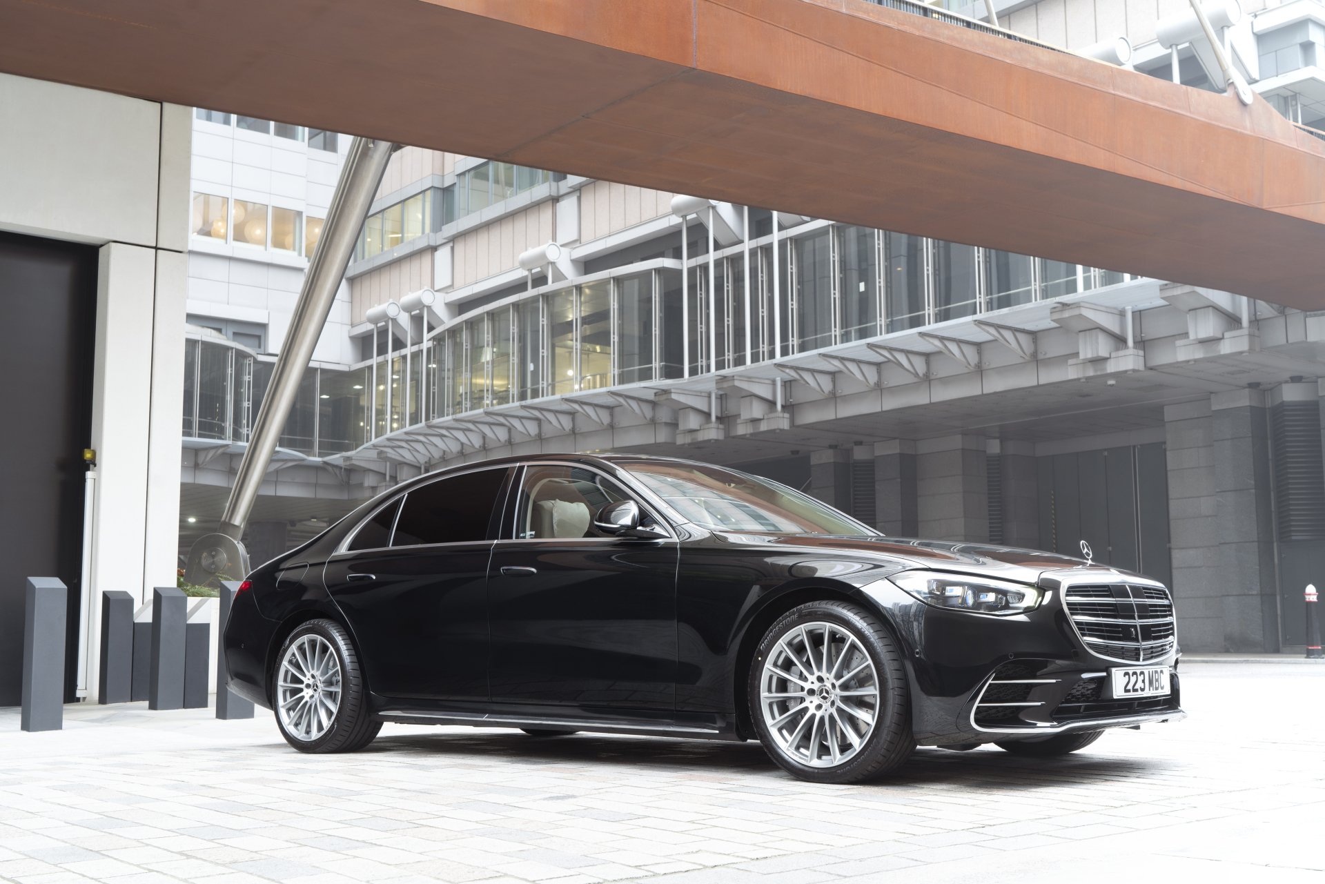 Download Mercedes-Benz S 580 Vehicle Mercedes-Benz S-Class 4k Ultra HD Wallpaper