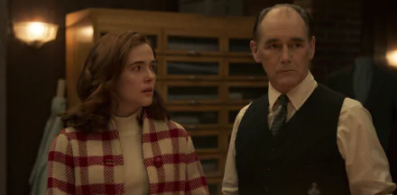 Zoey Deutch Mark Rylance movie The Outfit HD Desktop Wallpaper | Background Image