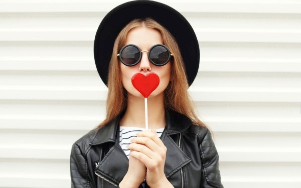 Women Model Lollipop Sunglasses HD Wallpaper | Background Image