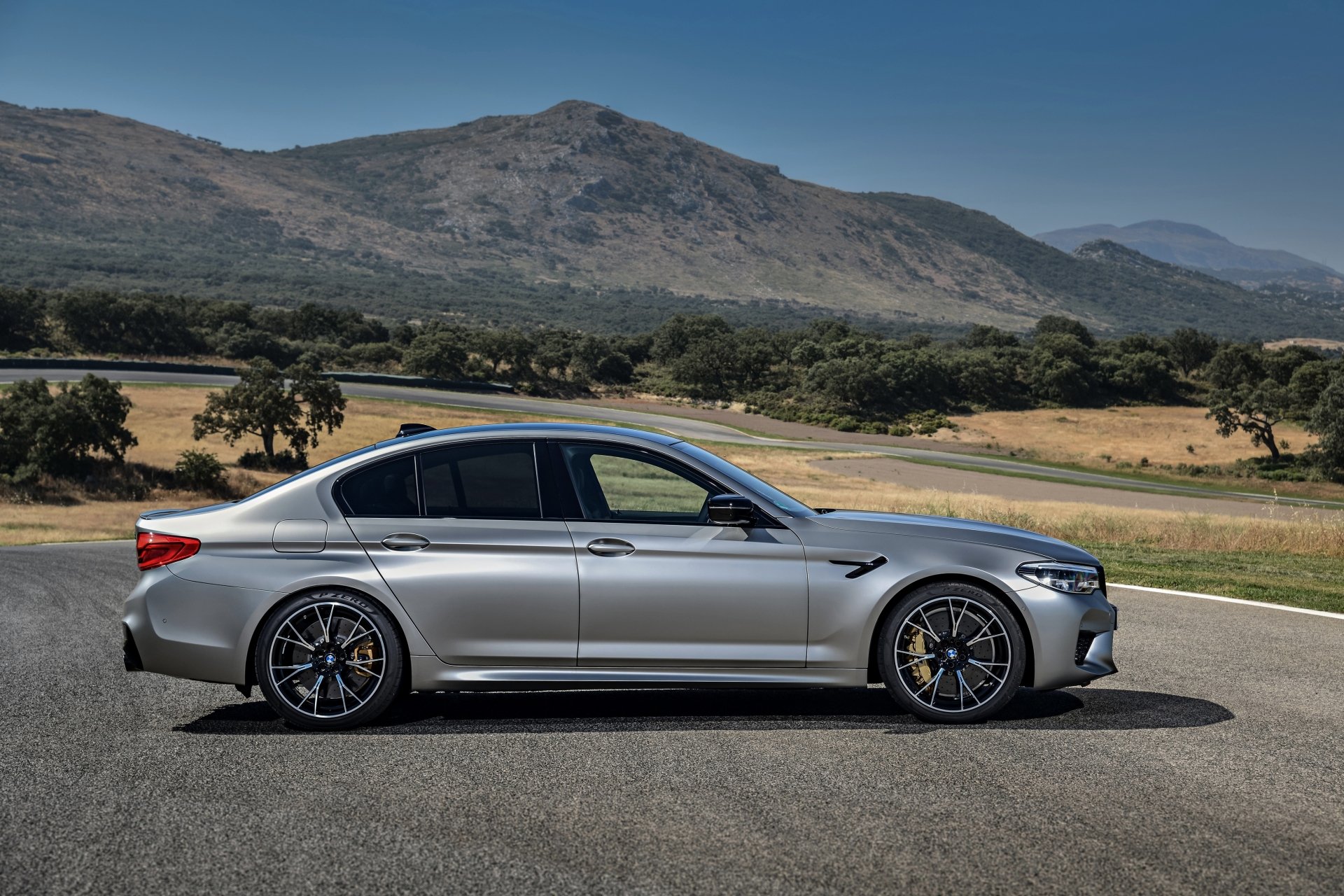 Download Vehicle BMW M5 Competition 4k Ultra HD Wallpaper