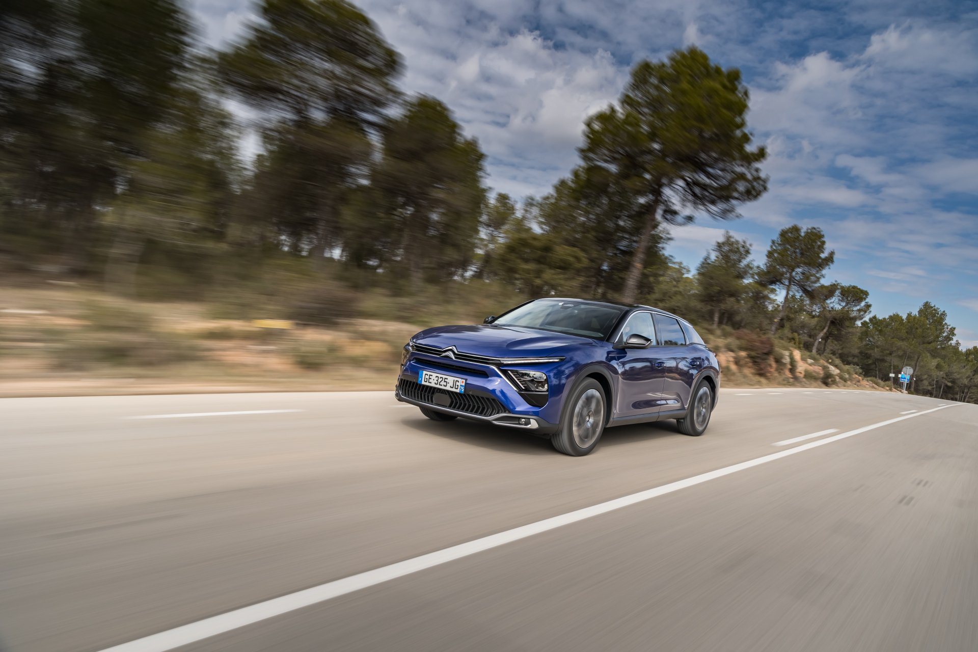 Download Vehicle Citroën C5 X 4k Ultra HD Wallpaper