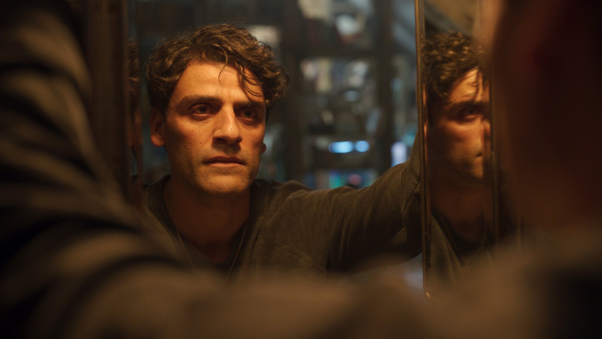Download Oscar Isaac TV Show Moon Knight HD Wallpaper