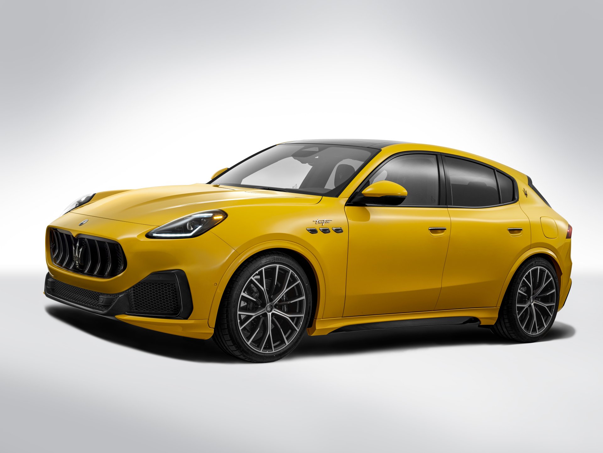 Download Maserati Grecale Trofeo Vehicle Maserati Grecale 4k Ultra HD Wallpaper