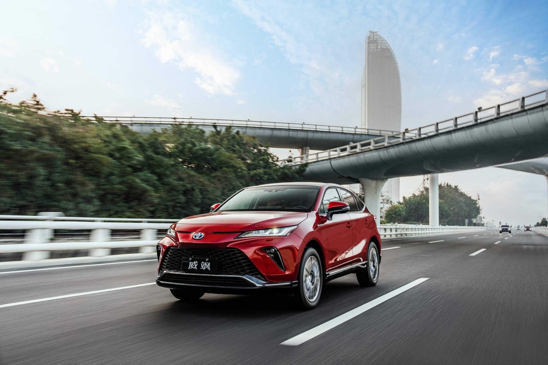 Download Vehicle Toyota Venza Hybrid 8k Ultra HD Wallpaper