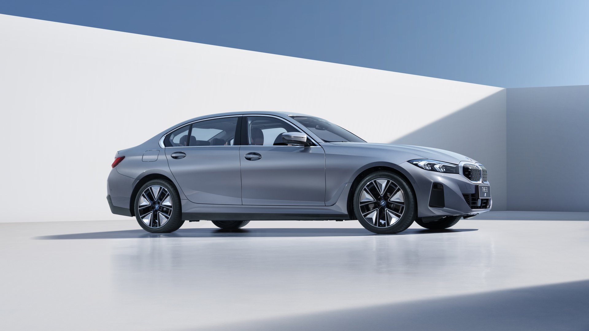 Download Vehicle BMW I3 4k Ultra HD Wallpaper