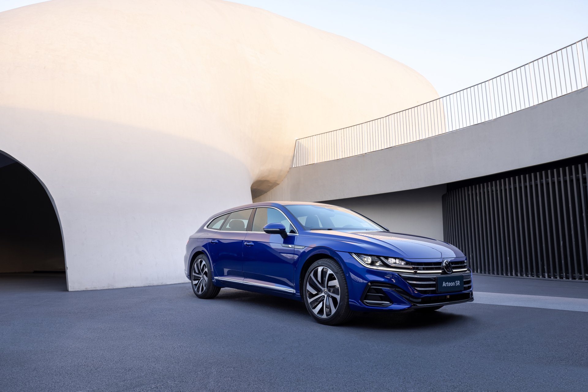 Download Vehicle Volkswagen Arteon Shooting Brake R-Line 8k Ultra HD Wallpaper
