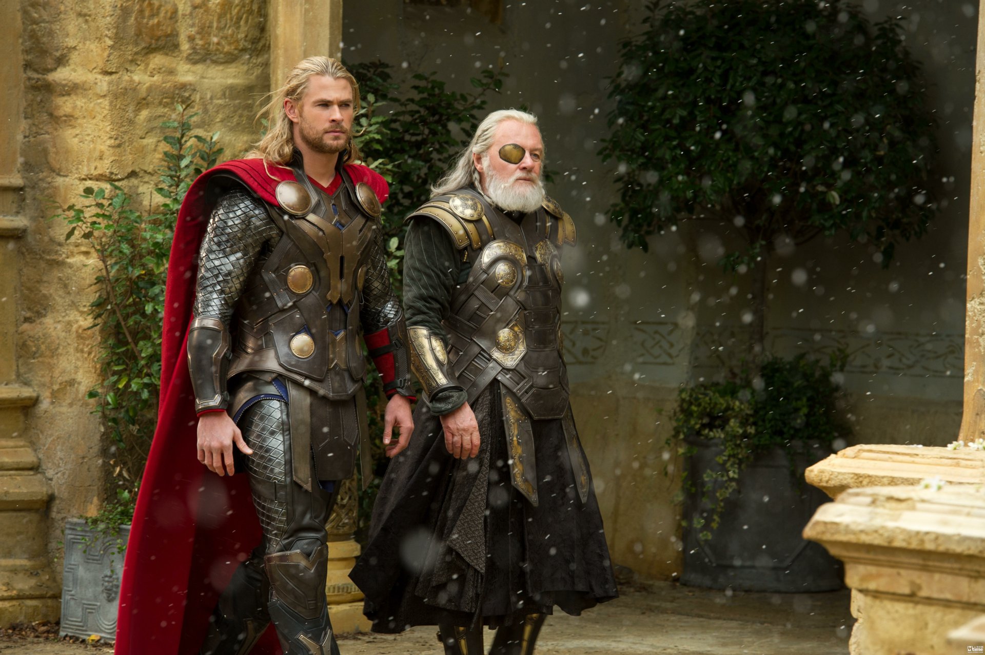 Download Thor Anthony Hopkins Odin (Marvel Comics) Chris Hemsworth Movie Thor: The Dark World 4k Ultra HD Wallpaper