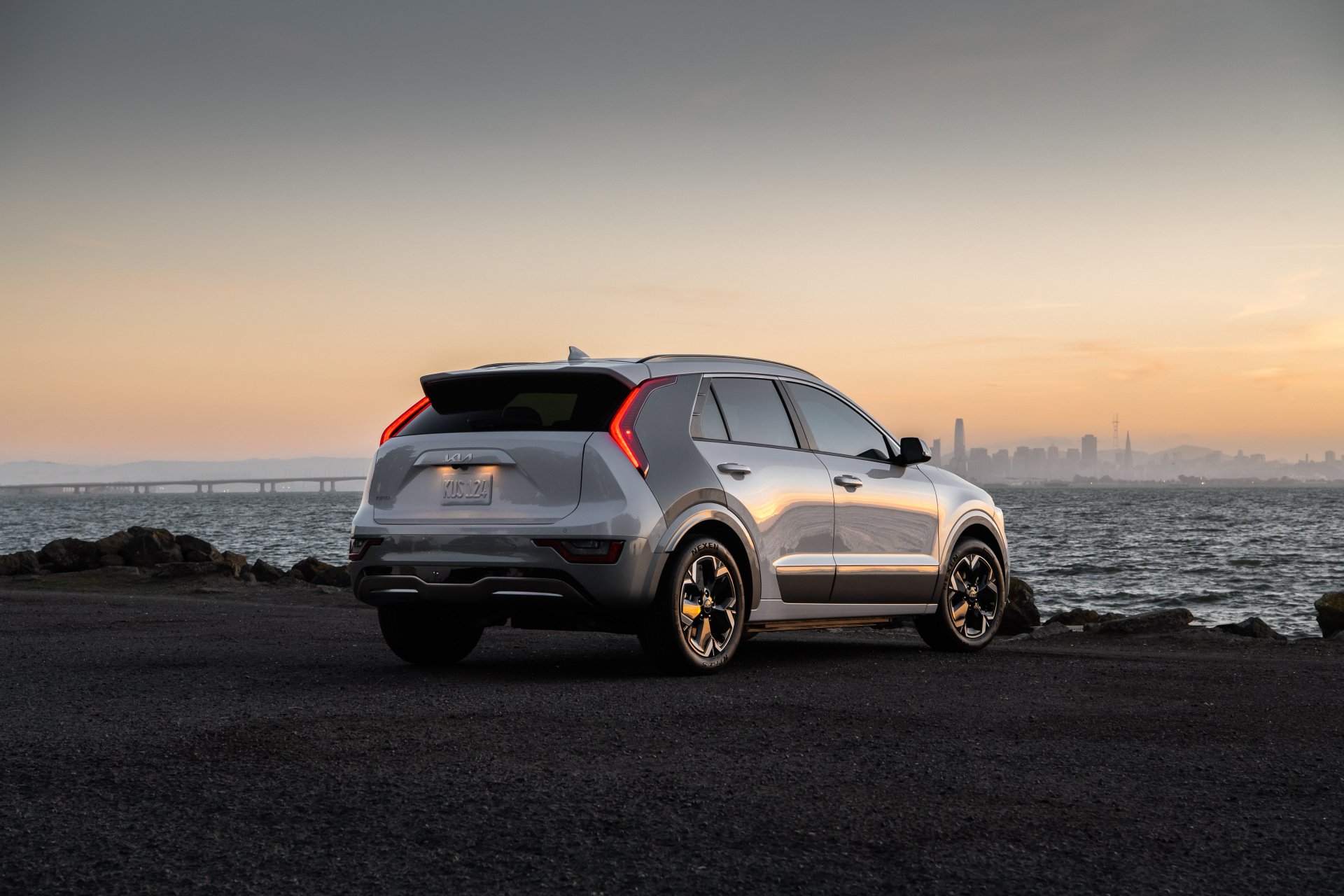 Download Vehicle Kia Niro 4k Ultra HD Wallpaper