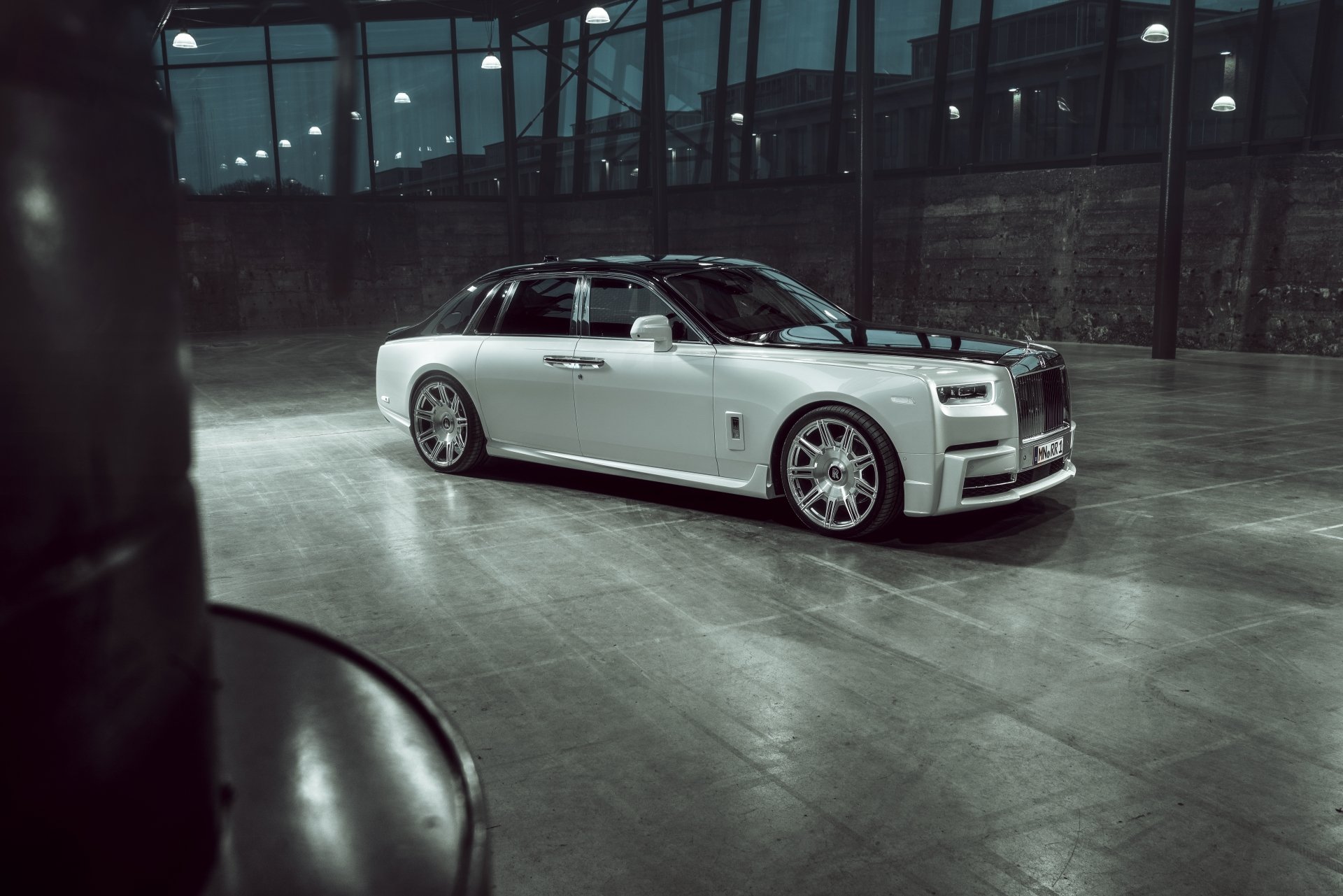 Download Vehicle Rolls-Royce Phantom 8k Ultra HD Wallpaper