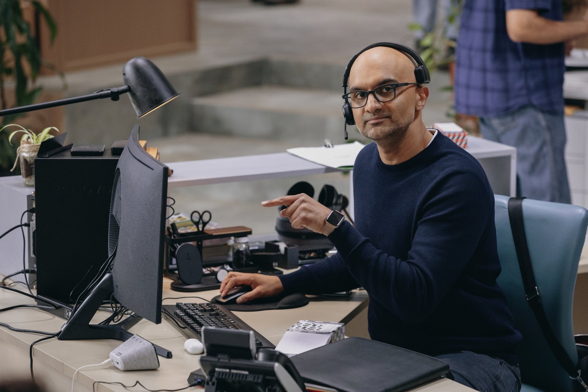 Download TV Show God’s Favorite Idiot HD Wallpaper