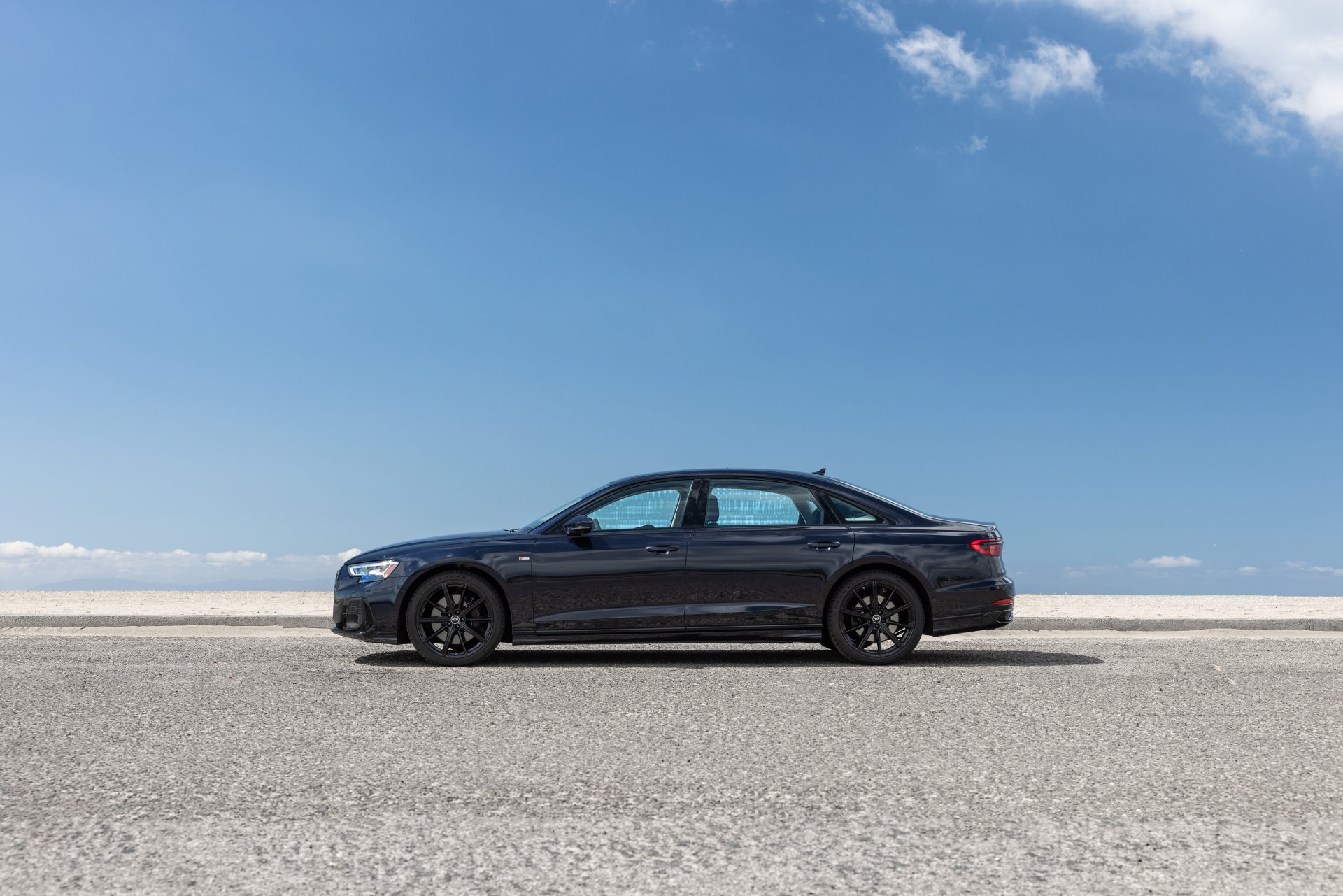 Download Vehicle Audi A8 4k Ultra HD Wallpaper