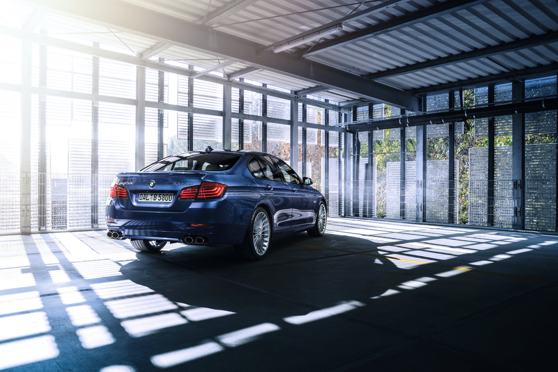 Download Vehicle Alpina B5 Bi-Turbo Limousine 4k Ultra HD Wallpaper