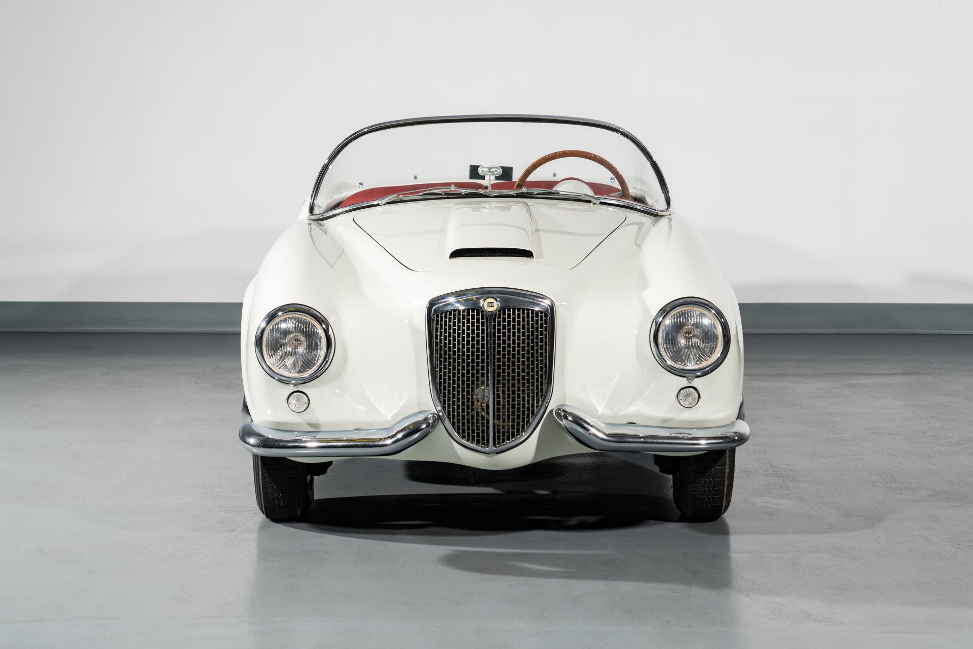 Download Vehicle Lancia Aurelia B24 Spider 4k Ultra HD Wallpaper