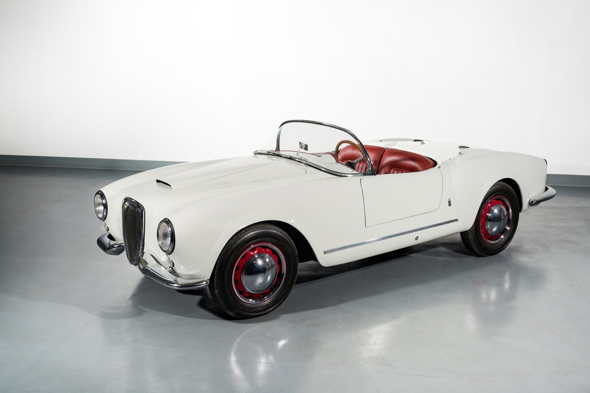 Download Vehicle Lancia Aurelia B24 Spider 4k Ultra HD Wallpaper