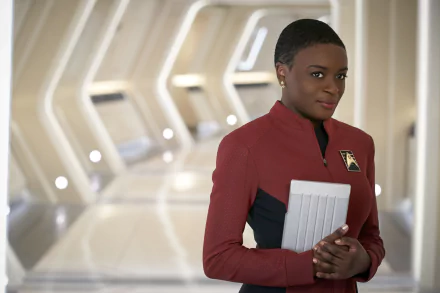 Nyota Uhura Celia Rose Gooding TV Show Star Trek: Strange New Worlds HD Desktop Wallpaper | Background Image